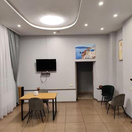 Mini-Hotel Ocean Kiev Eksteriør bilde